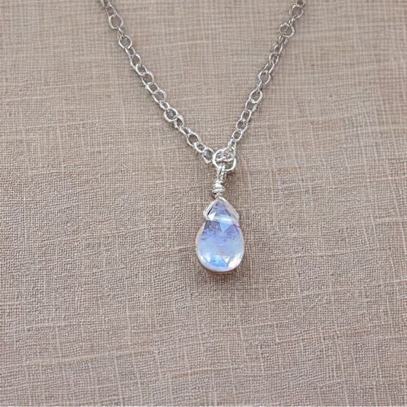 Hand Made Moonstone Necklace - Picture 5 of 9